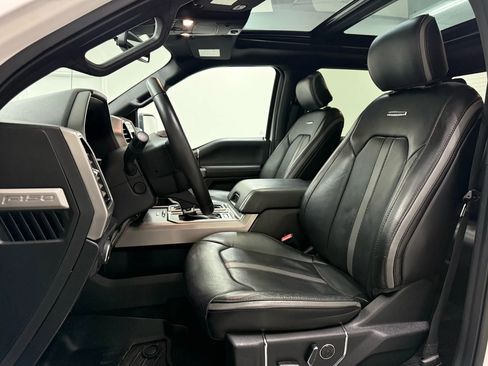 Used 2018 Ford F150 Platinum w/ Equipment Group 701A Luxury image 11