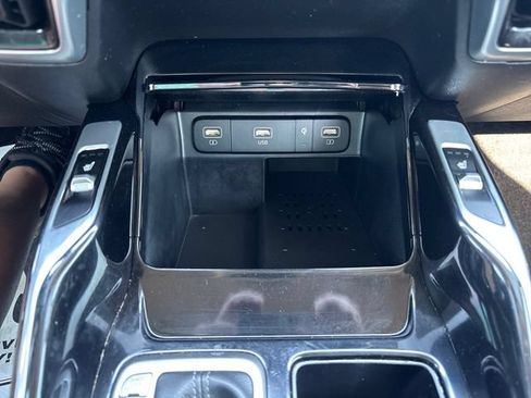 Used 2022 Kia Sorento SX FWD image 19