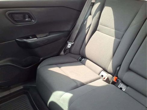 Used 2025 Nissan Rogue S FWD image 16