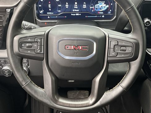 Certified 2025 GMC Sierra 2500 AT4 w/ Technology Package image 16