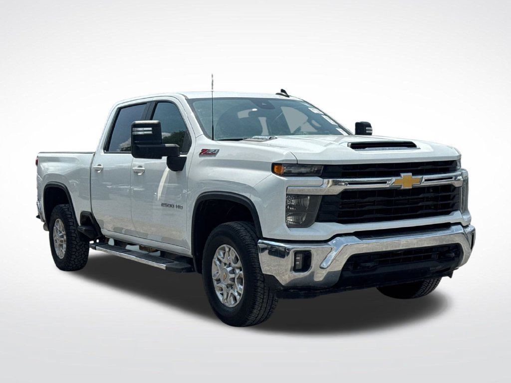 Used 2024 Chevrolet Silverado 2500 LT AWD/4WD image 8