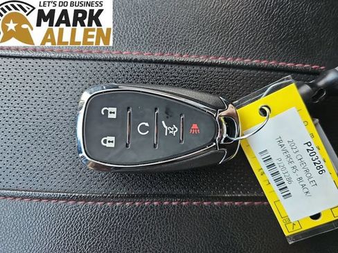 Used 2023 Chevrolet Traverse RS AWD/4WD image 35