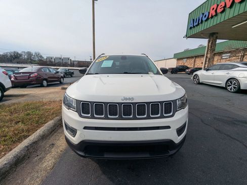 Used 2018 Jeep Compass Sport w/ Tech Group image 2