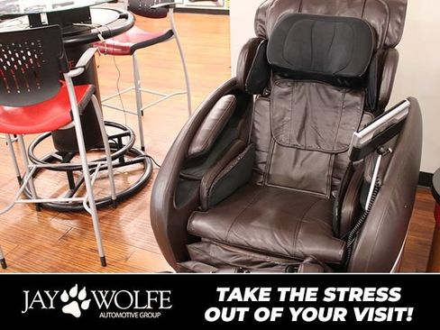 Used 2025 Toyota RAV4 LE AWD/4WD image 14