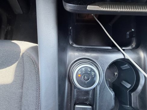 Used 2025 Ford Explorer Active RWD image 18