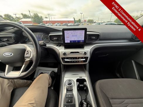 Used 2020 Ford Explorer XLT AWD/4WD image 22