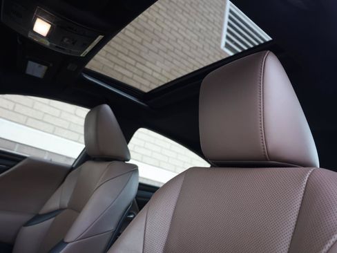 Used 2023 Lexus ES 350 w/ Premium Package FWD image 17
