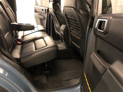 Used 2024 Ford Bronco Badlands image 32