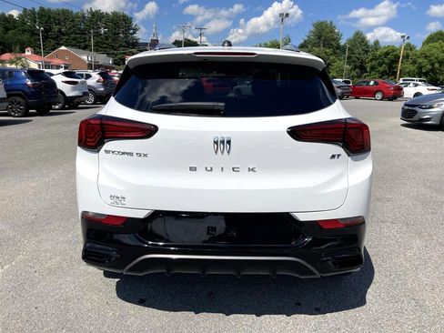 Used 2024 Buick Encore GX Sport Touring w/ Comfort Package image 6