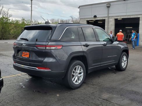 Used 2024 Jeep Grand Cherokee Laredo X w/ Luxury Tech Group I image 3