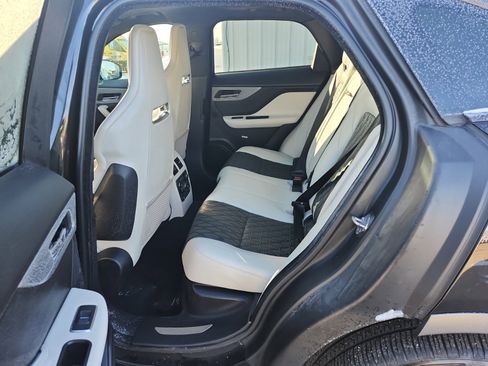 Used 2020 Jaguar F-PACE SVR image 11