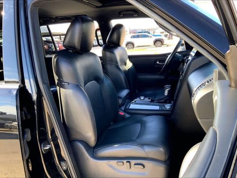 Used 2022 Nissan Armada SL w/ Midnight Edition Package image 8
