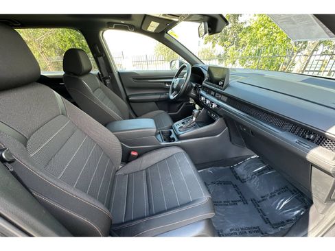 Used 2025 Honda CR-V Sport image 19