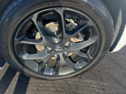 Used 2025 Chrysler Pacifica Limited FWD image 35