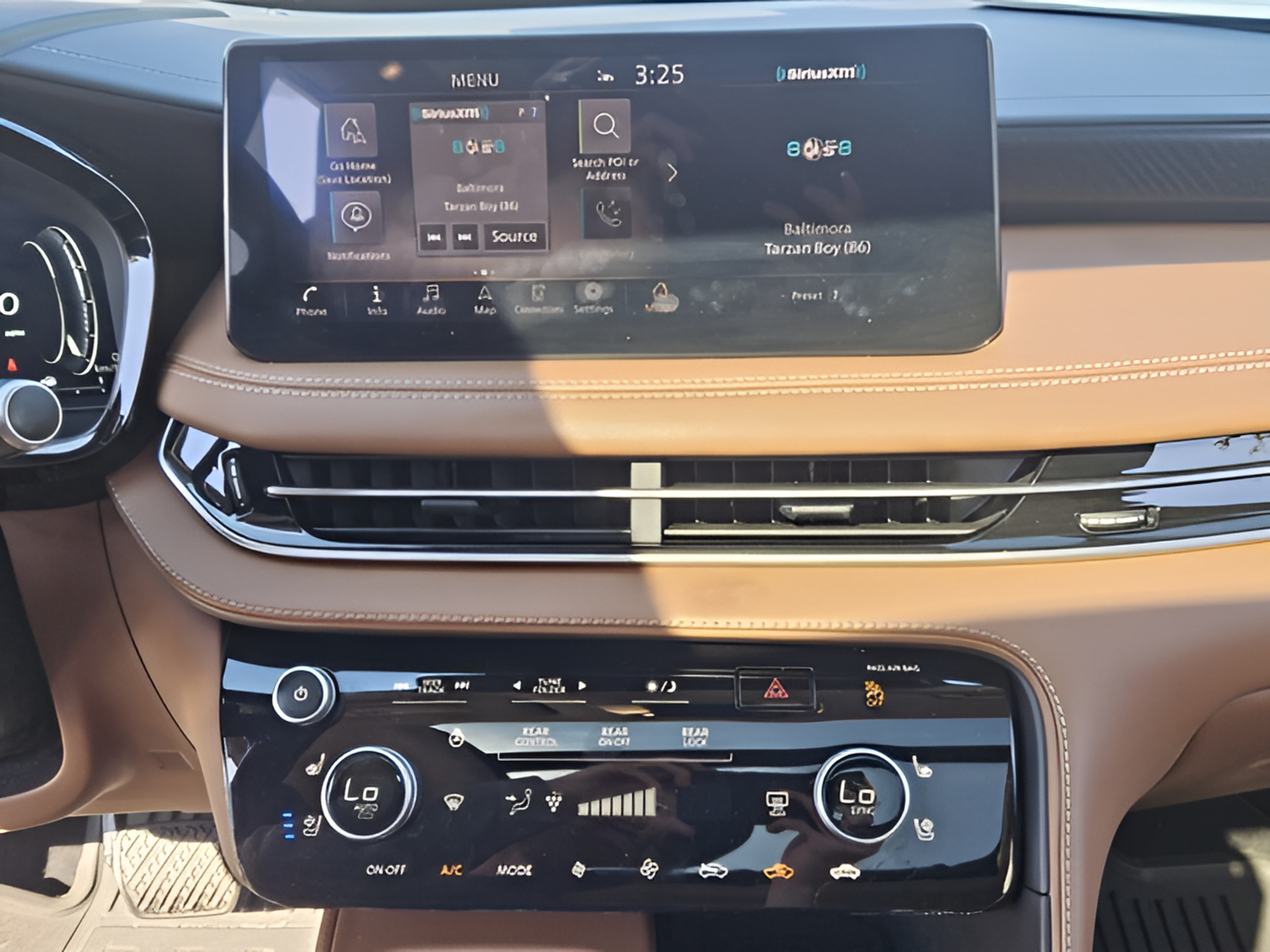 Certified 2025 INFINITI QX60 Sensory w/ Vision Package AWD/4WD image 19