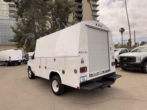New 2025 Ford E-350 and Econoline 350 Super Duty w/ Power Equipment Group image 15