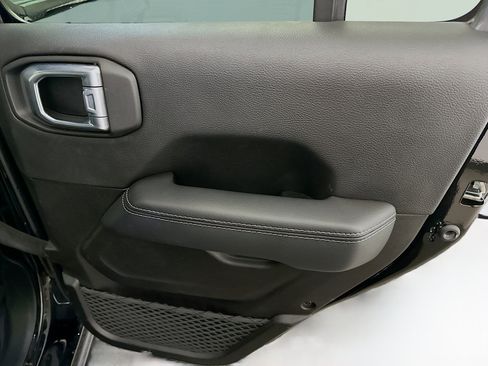 Used 2023 Jeep Wrangler Sahara w/ Safety Group image 31