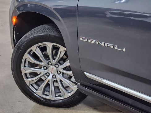 Used 2021 GMC Yukon Denali w/ Denali Premium Package AWD/4WD image 23
