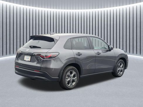 Certified 2026 Honda HR-V LX image 5