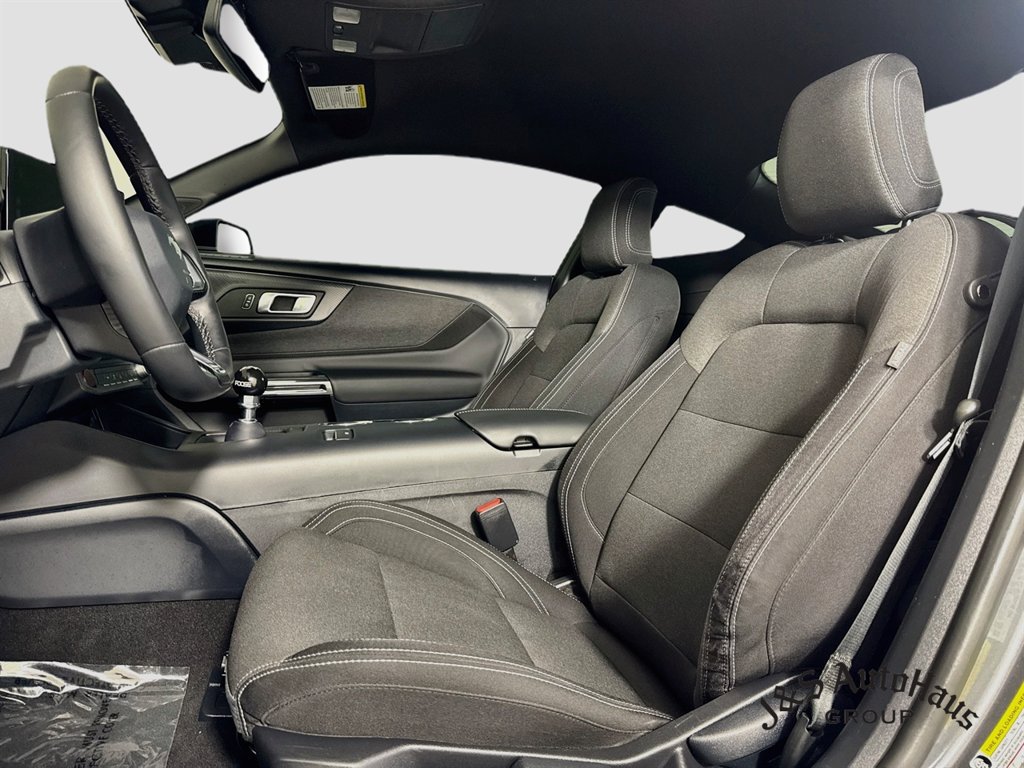 Used 2024 Ford Mustang GT RWD image 11
