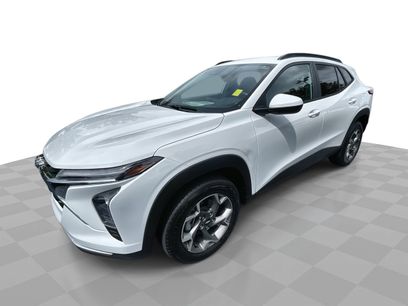 Used 2025 Chevrolet Trax LT w/ LT Convenience Package