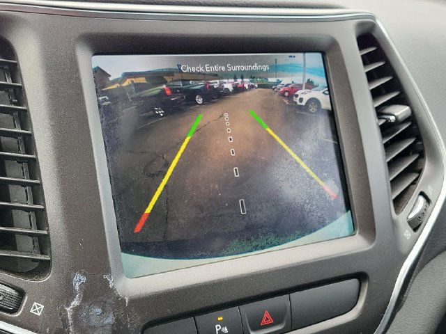 Used 2019 Jeep Cherokee Trailhawk AWD/4WD image 12