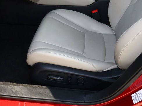 Used 2025 Honda Accord Touring image 12