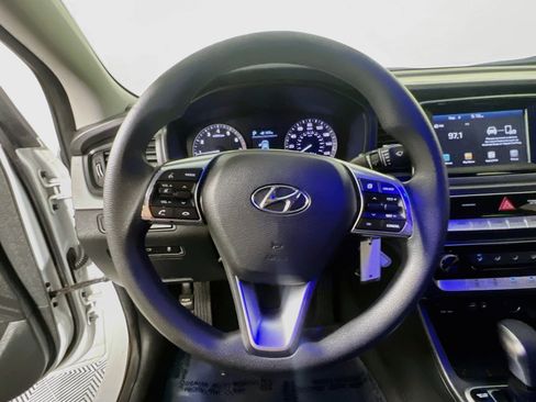 Used 2018 Hyundai Sonata SE FWD image 18