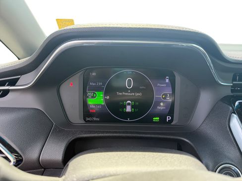 Used 2023 Chevrolet Bolt LT w/ Infotainment Package FWD image 11