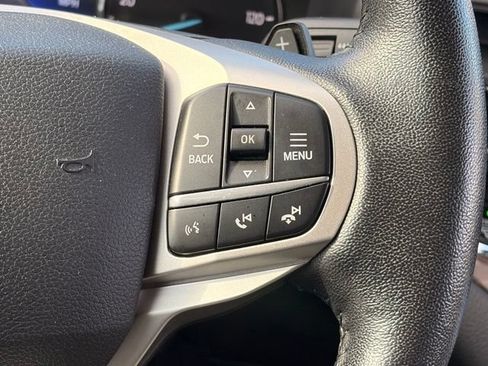 Used 2021 Ford Explorer Limited w/ Equipment Group 301A AWD/4WD image 16
