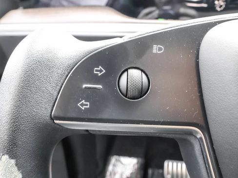Used 2023 Tesla Model X AWD/4WD image 18