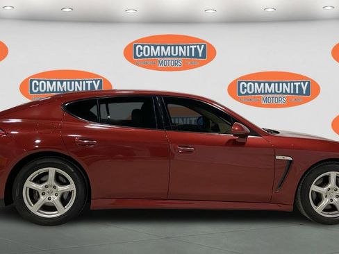 Used 2011 Porsche Panamera image 10