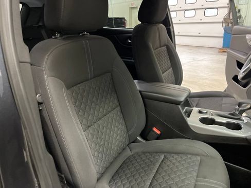 Used 2022 Chevrolet Blazer LT FWD image 32