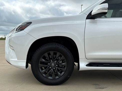 Used 2020 Lexus GX 460 Premium w/ Premium Package AWD/4WD image 5