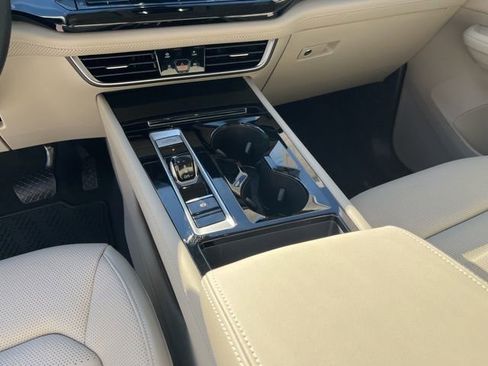 New 2026 Volkswagen Atlas SEL image 18