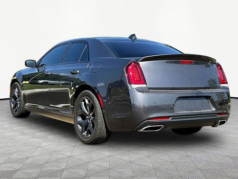 Used 2023 Chrysler 300 S w/ Comfort Group RWD image 4