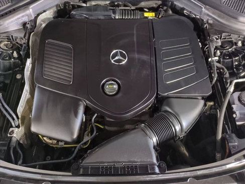 Certified 2025 Mercedes-Benz GLC 300 image 25