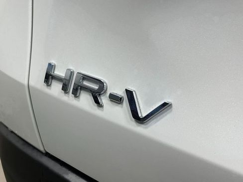 New 2026 Honda HR-V LX image 9