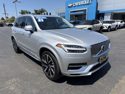 Used 2021 Volvo XC90 T8 Inscription Expression w/ Advanced Package AWD/4WD image 2