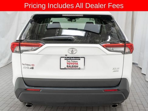 Used 2024 Toyota RAV4 XLE AWD/4WD image 4