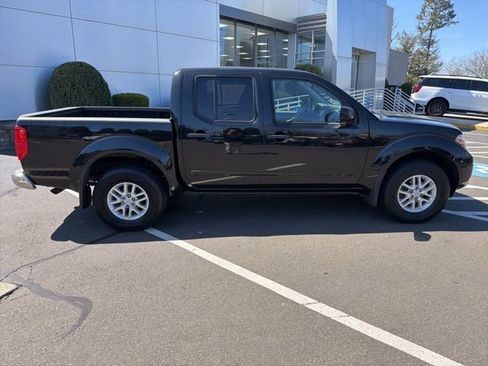 Used 2019 Nissan Frontier SV AWD/4WD image 9