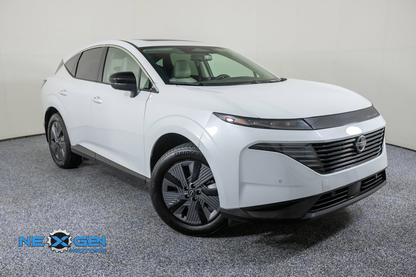Used 2025 Nissan Murano SL AWD/4WD image 1