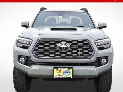 Used 2023 Toyota Tacoma TRD Sport image 7