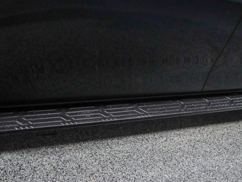 Used 2019 INFINITI QX80 Luxe w/ All-Season Package image 12