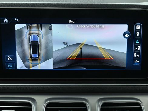 Used 2024 Mercedes-Benz GLE 450e GLE 450e image 33