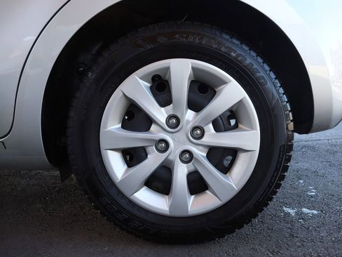 Used 2012 Kia Rio LX image 39