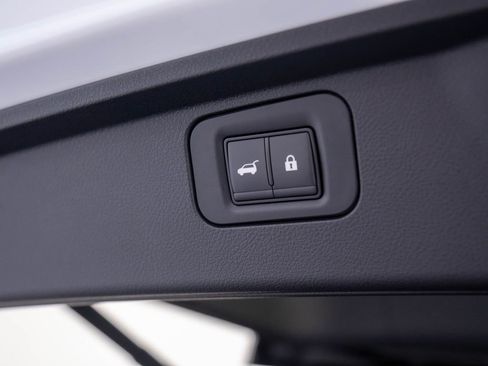 Certified 2026 INFINITI QX80 Autograph w/ Premium Cargo Package image 33