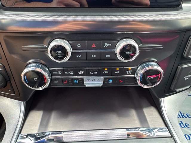 Certified 2025 Ford F150 Platinum AWD/4WD image 27