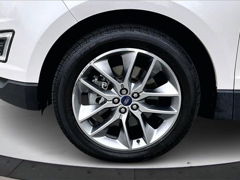Used 2018 Ford Edge Titanium w/ Equipment Group 301A image 34