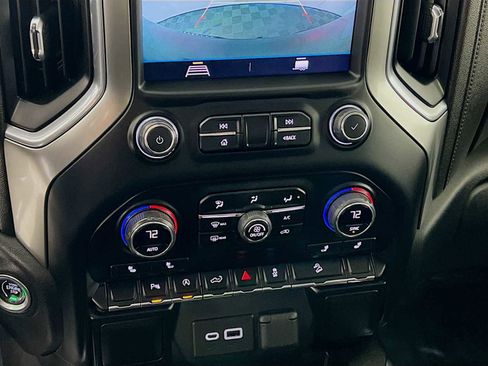 Used 2022 Chevrolet Silverado 1500 RST image 15